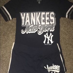 Yankees tshirt and shorts set